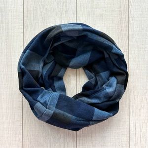 Blue plaid/tartan circle scarf